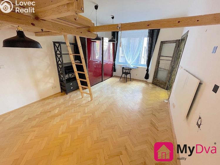 Prodej bytu 1+1 Praha, Tusarova 1285/3 č. 5