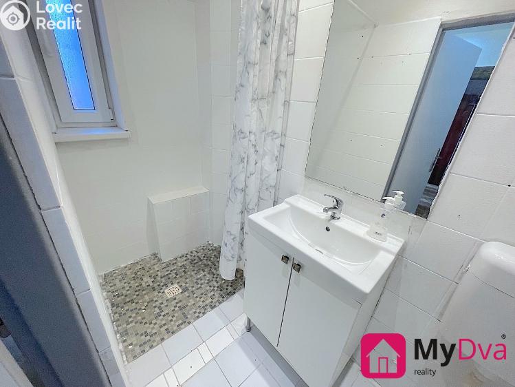 Prodej bytu 1+1 Praha, Tusarova 1285/3 č. 7