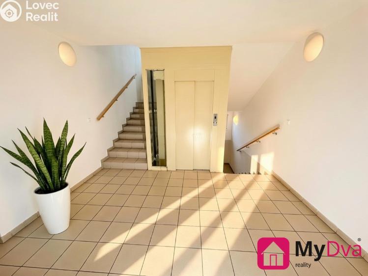 Prodej bytu 2+KK Znojmo, Jarošova č. 10