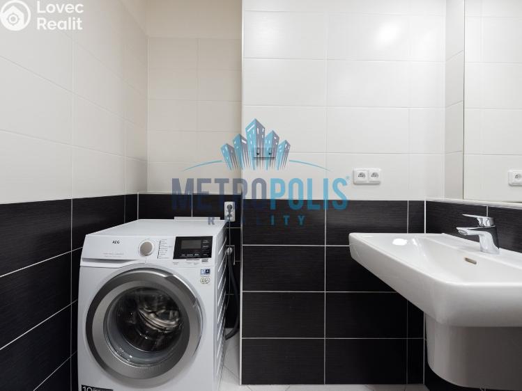 Prodej bytu 4+KK Praha, Kryšpínova 619/5 č. 8