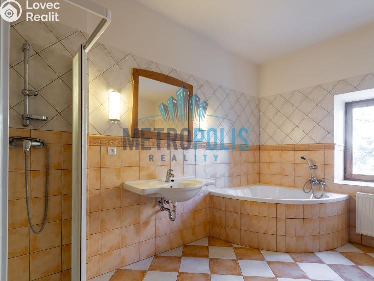 Prodej rodinného domu Lhotka č. 18