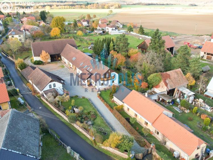 Prodej rodinného domu Lhotka č. 47