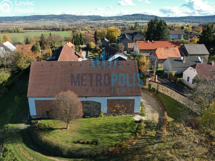 Prodej rodinného domu Lhotka č. 53