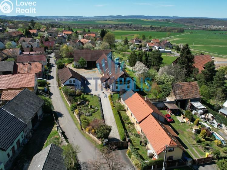 Prodej zemědělské usedlosti Lhotka, Radoušská č. 35