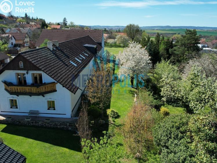 Prodej zemědělské usedlosti Lhotka, Radoušská č. 40