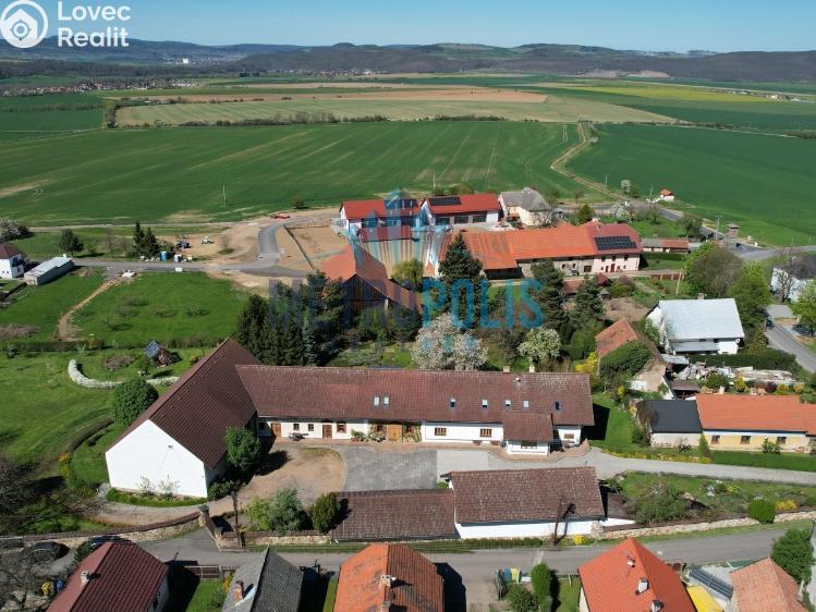 Prodej zemědělské usedlosti Lhotka, Radoušská č. 64