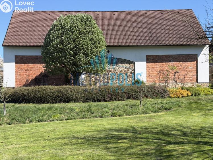 Prodej zemědělské usedlosti Lhotka, Radoušská č. 77