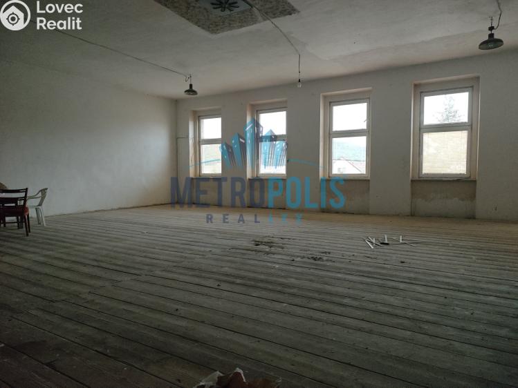 Prodej vícegeneračního domu Osek č. 19