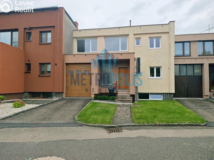 Prodej rodinného domu Benešov, Pavlíkova 1514 č. 15