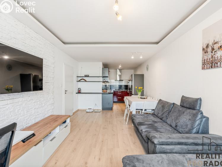 Pronájem bytu 3+KK Praha, Malkovského 597 č. 3