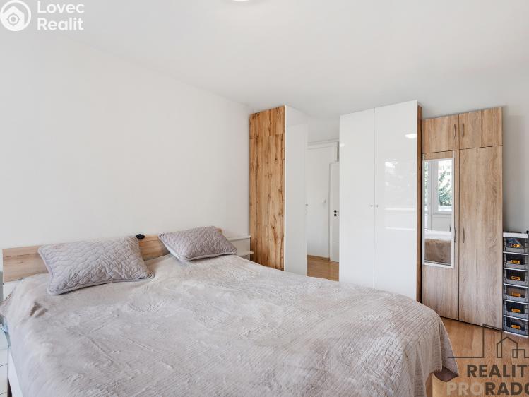 Pronájem bytu 3+KK Praha, Malkovského 597 č. 9