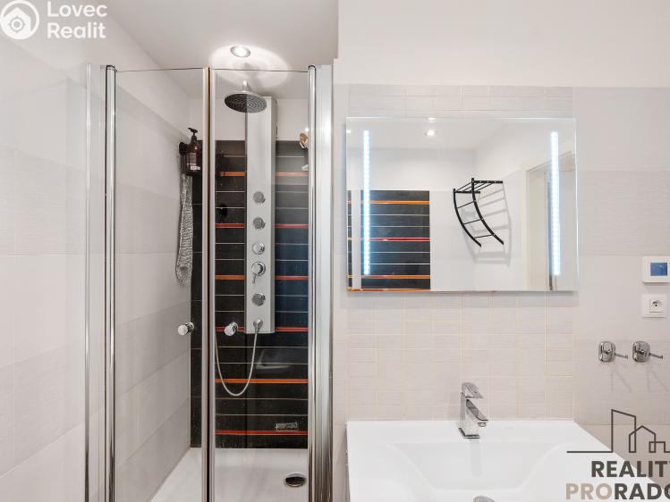 Pronájem bytu 3+KK Praha, Malkovského 597 č. 13