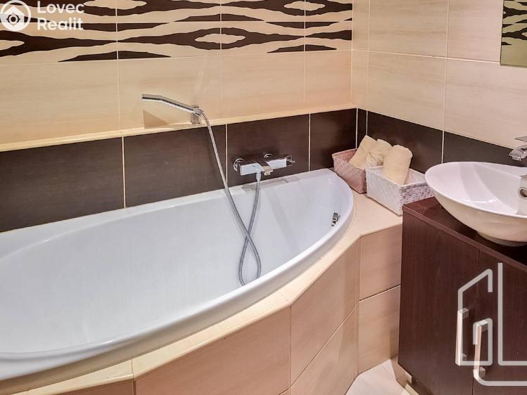 Pronájem bytu 2+KK Praha, Nechvílova č. 3