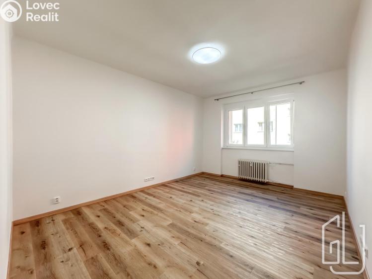 Pronájem bytu 3+1 Praha, Mládeže č. 6