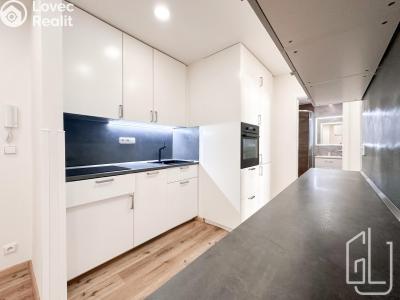 Pronájem bytu 3+1 Praha, Mládeže č. 2