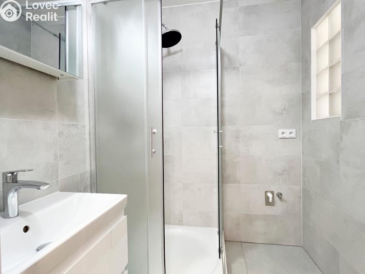 Pronájem bytu 2+KK Praha, Blažimská č. 12