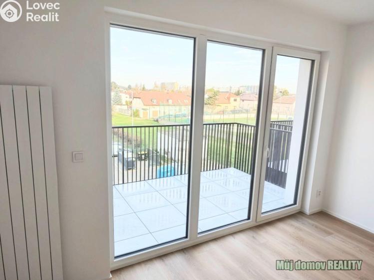 Pronájem bytu 1+KK Praha, Libušská č. 3