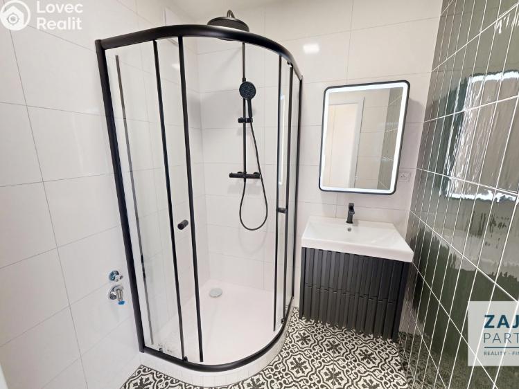 Prodej bytu 3+KK Praha, Novodvorská č. 3