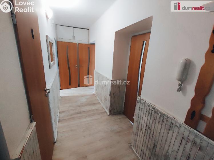 Pronájem bytu 4+1 Roudnice nad Labem, Neklanova č. 9