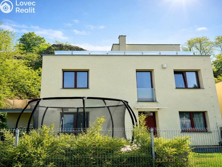 Prodej rodinného domu Praha, Pod zámečkem č. 22