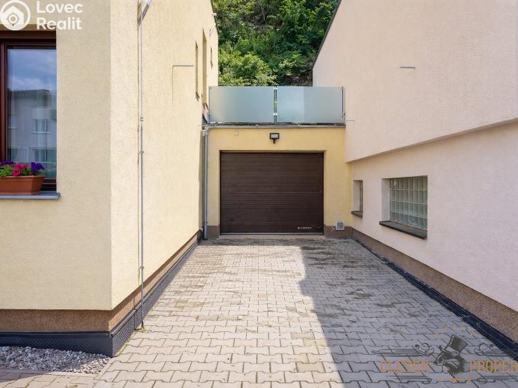 Prodej rodinného domu Praha, Pod zámečkem č. 24