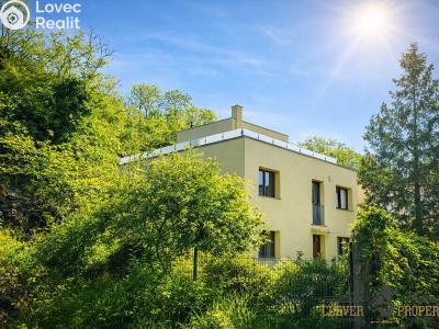 Prodej rodinného domu Praha, Pod zámečkem č. 2