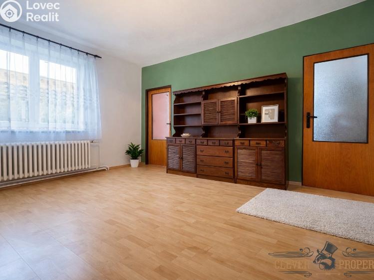 Prodej rodinného domu Dolní Lhota, Na Kopečku č. 8