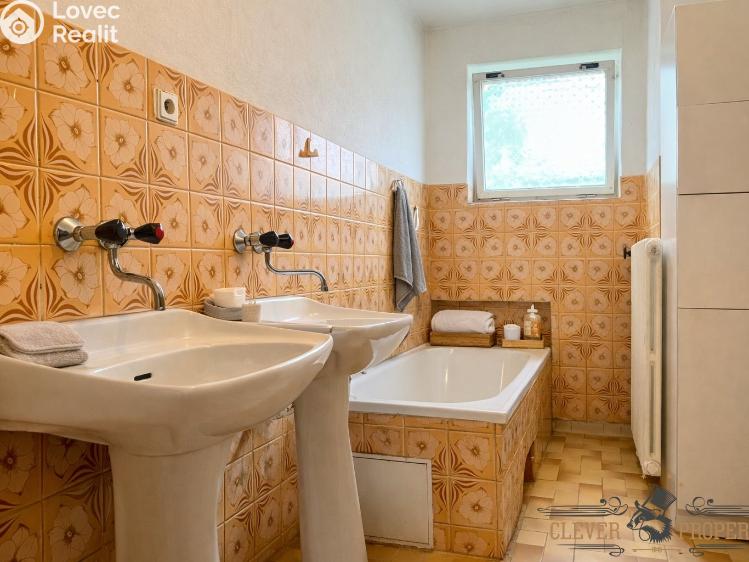 Prodej rodinného domu Dolní Lhota, Na Kopečku č. 11