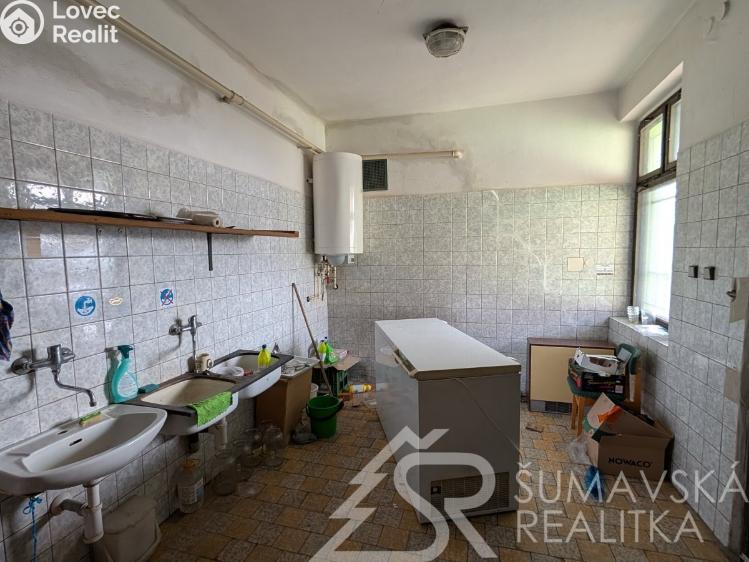 Prodej obchodního prostoru Předslav č. 27