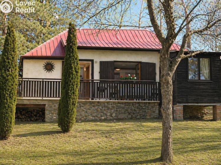 Prodej chaty Planá nad Lužnicí, Na Černé č. 37