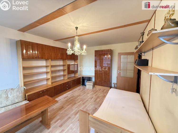 Prodej bytu 1+1 Králův Dvůr, Nad Stadionem č. 3