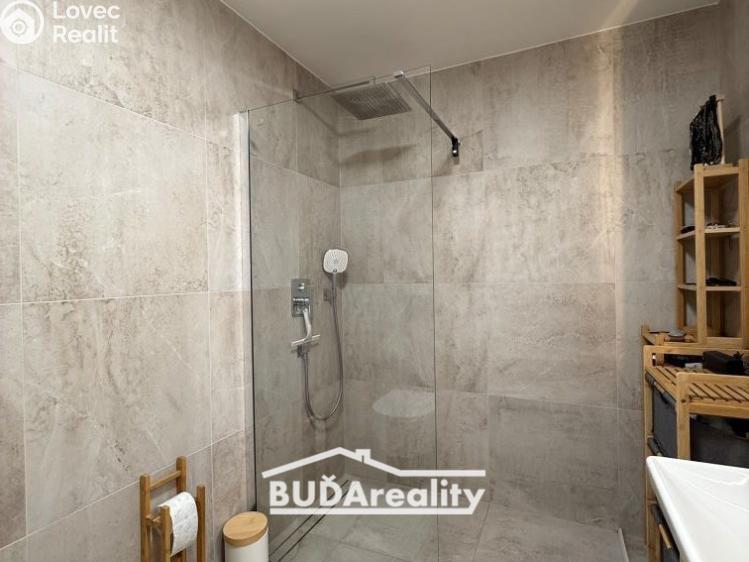 Pronájem bytu 1+1 Zlín, Sadová 7250 č. 2