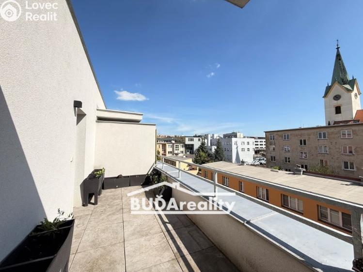 Pronájem bytu 1+1 Zlín, Sadová 7250 č. 7