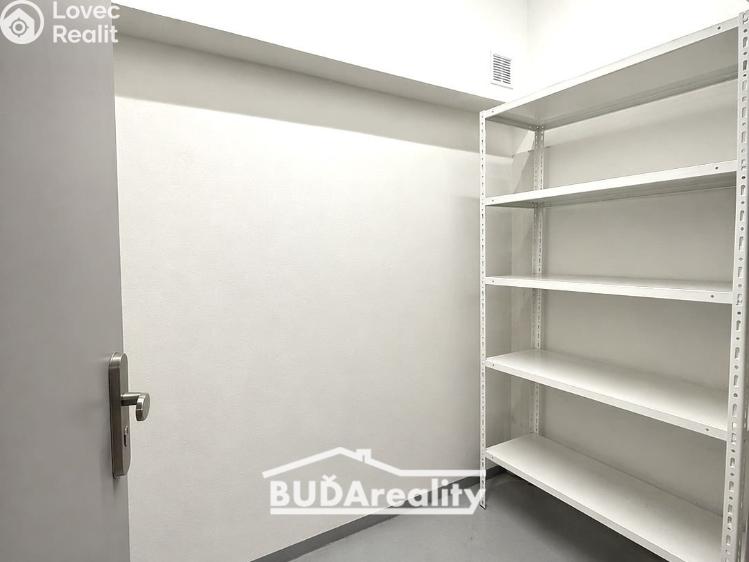 Pronájem bytu 1+1 Zlín, Sadová 7250 č. 10