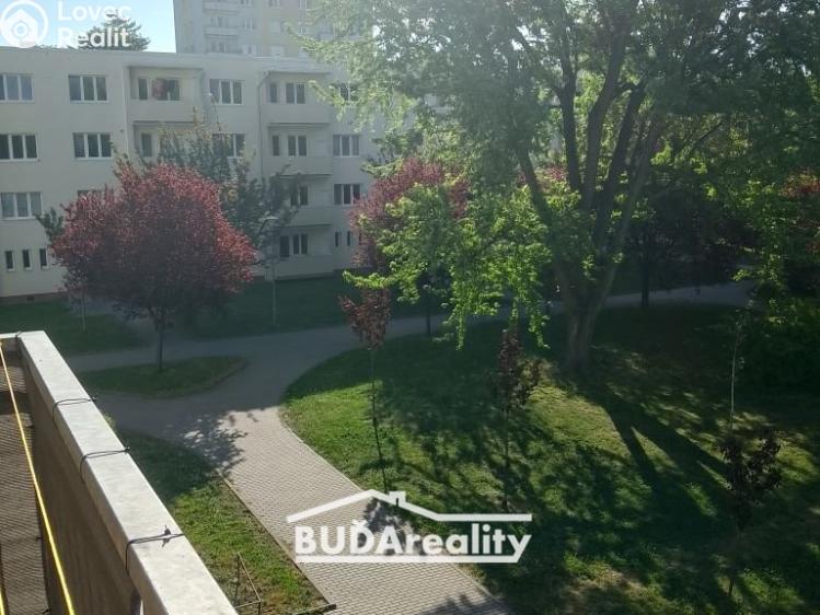 Prodej bytu 3+1 Zlín, Husova 796 č. 9