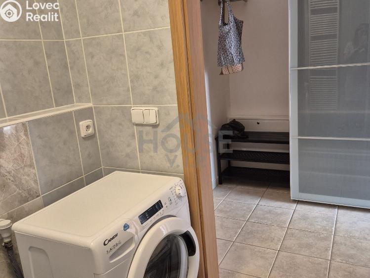 Pronájem bytu 1+KK Praha, Kudrnova č. 6