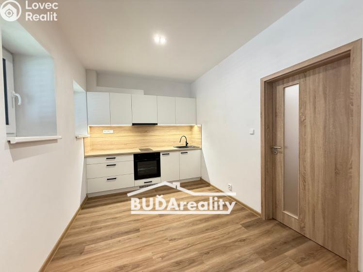 Pronájem bytu 1+KK Otrokovice, tř. Osvobození 1075 č. 3