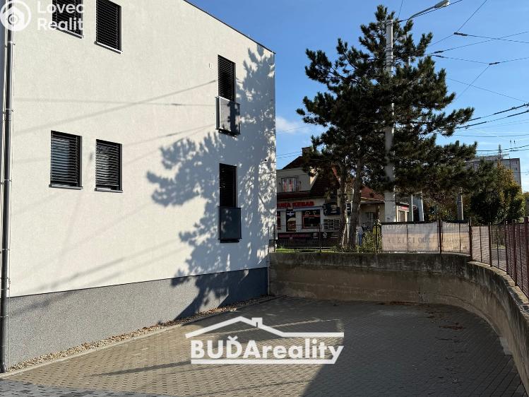 Pronájem bytu 1+KK Otrokovice, tř. Osvobození 1075 č. 11