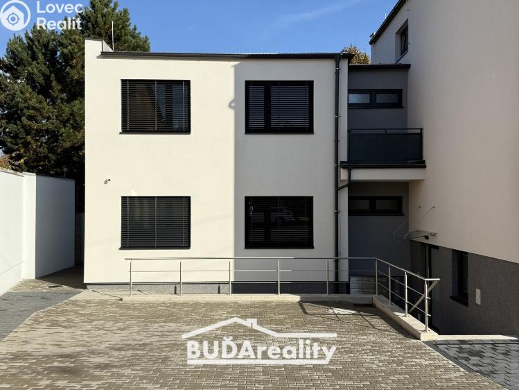 Pronájem bytu 1+KK Otrokovice, tř. Osvobození 1075 č. 12