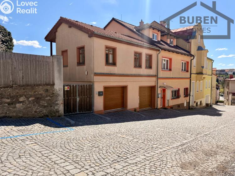 Sale family house Tachov, Hradební 79 č. 90