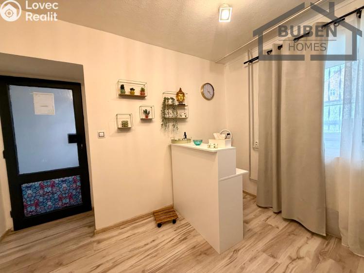 Оренда торгового приміщення Tachov, Husitská č. 15