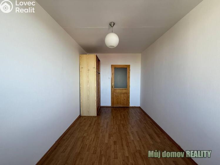 Pronájem bytu 3+1 Praha, Hledíková č. 10