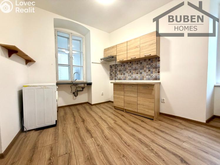 Pronájem bytu 2+1 Tachov, Husitská 35 č. 10