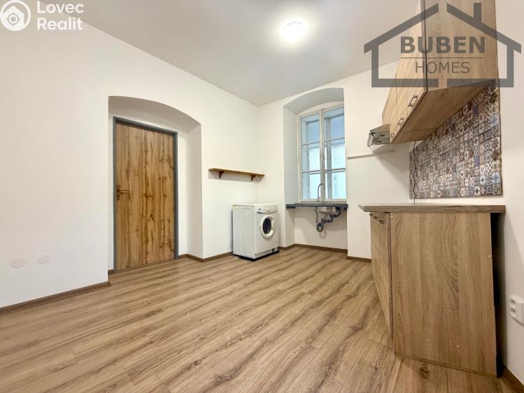 Pronájem bytu 2+1 Tachov, Husitská 35 č. 13