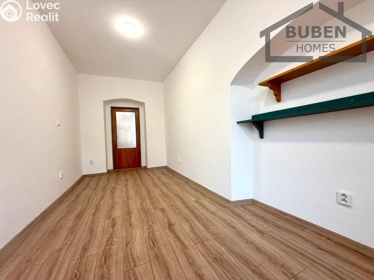 Pronájem bytu 2+1 Tachov, Husitská 35 č. 15