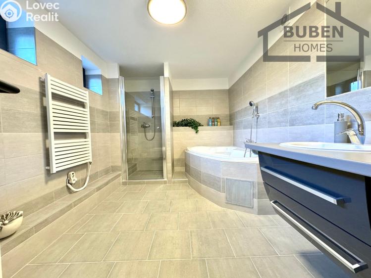 Prodej činžovního domu Tachov, Dolní Předměstí 144 č. 8