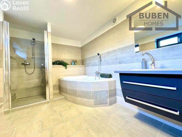 Prodej činžovního domu Tachov, Dolní Předměstí 144 č. 27