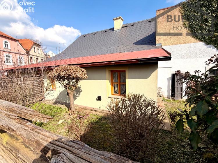 Prodej činžovního domu Tachov, Dolní Předměstí 144 č. 64