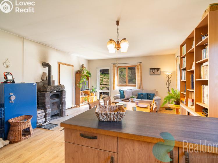 Sale family house Benešov nad Černou č. 9