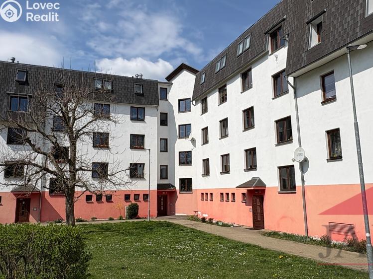 Pronájem bytu 2+1 Sušice, Kaštanová 1259 č. 1